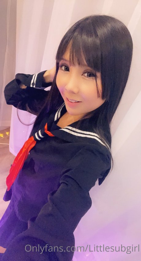 Little sub girl OnlyFans Nacktbilder