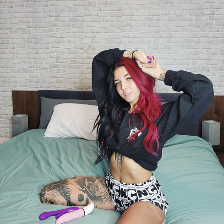 Lydia Grace Nacktpornos auf OnlyFans