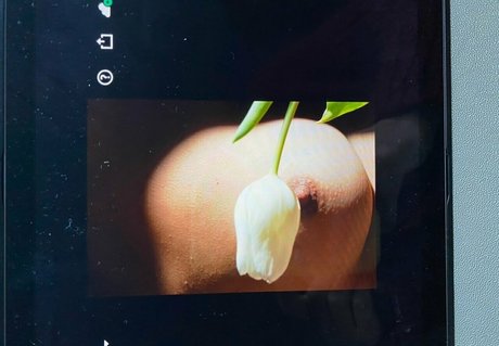 thegarnetsoul OnlyFans-Bilder