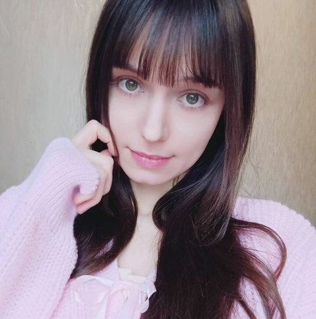 niki tyan17 OnlyFans Inhalte