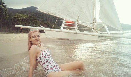 LDShadowLady OnlyFans Bilder