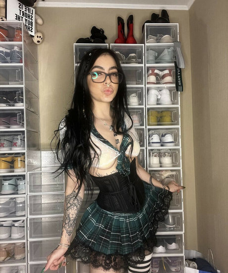 mikaelamvpoficial OnlyFans Bilder