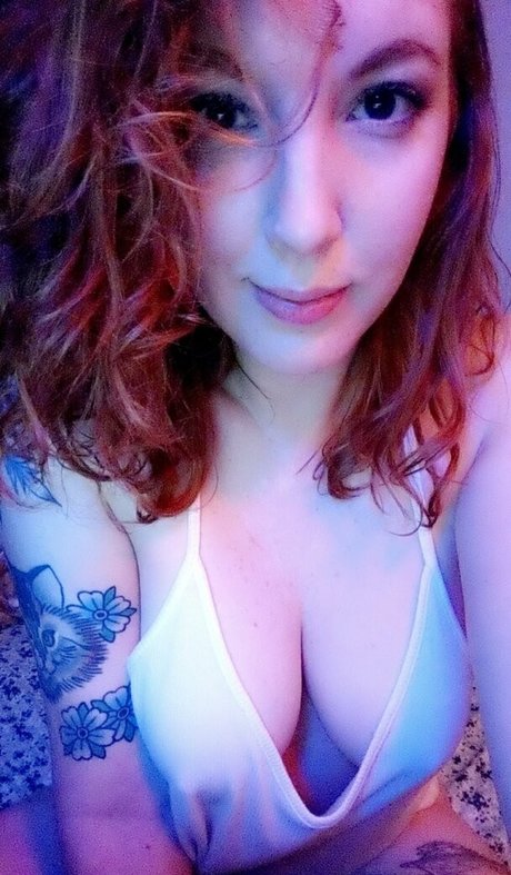 melodyaugust OnlyFans explizite Inhalte