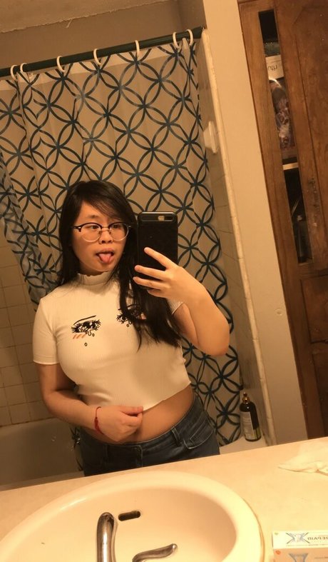 Lewdnympha OnlyFans-Inhalte