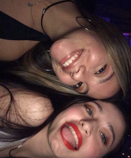 Milagros Seghi OnlyFans Brüste Bild