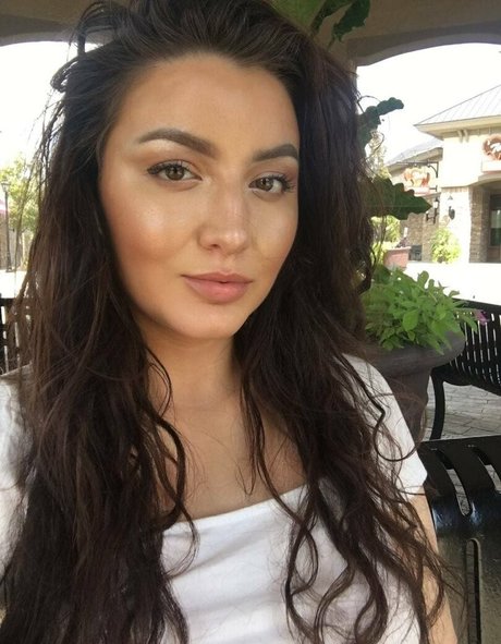 lanaroze Leaked OnlyFans Content