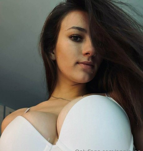 annie aa OnlyFans-Fotos