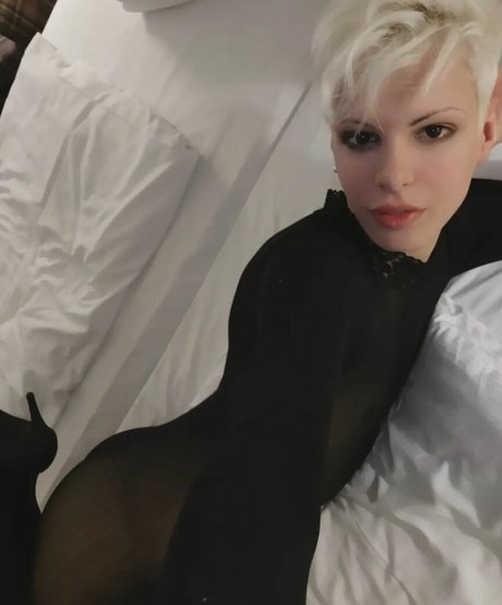 Blonditwink Nacktbilder von OnlyFans geleakt