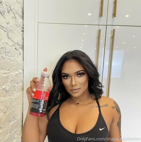 shapedbyshanice OnlyFans Gratis