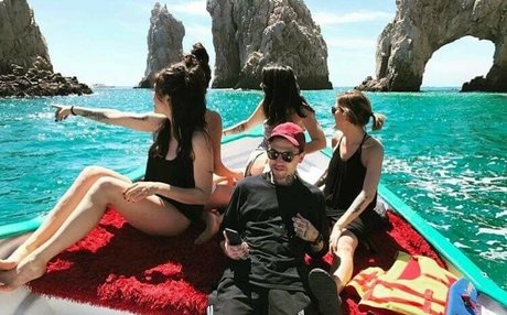 Krewella Leak von OnlyFans