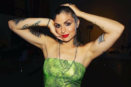 Krewella OnlyFans geleakte Brüste