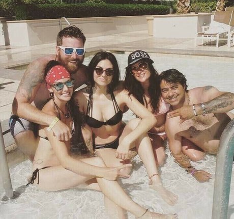 Krewella Nacktbilder OnlyFans geleakt