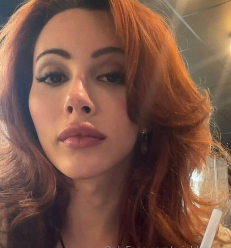 arieldemure OnlyFans Nacktbilder geleakt