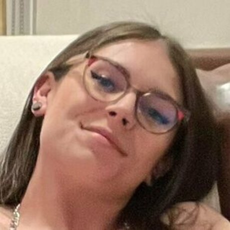 tastytayxoxo OnlyFans Model Bilder