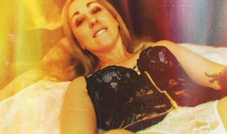 Anunna Healing OnlyFans-Bilder