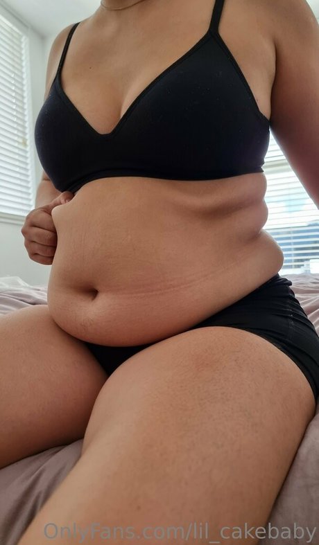 lil cakebaby OnlyFans Striptease