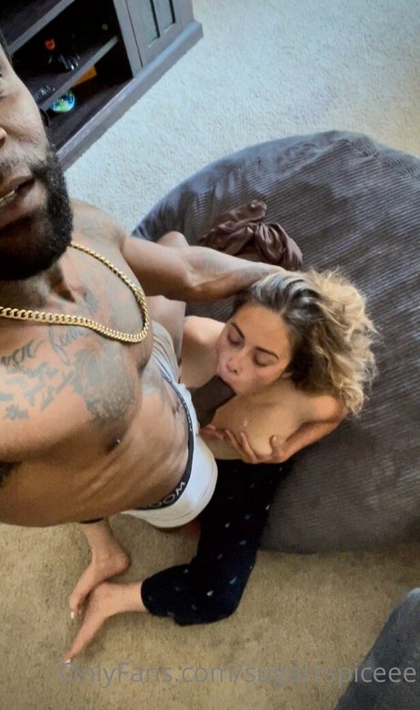 sugarrspiceee Model OnlyFans Foto