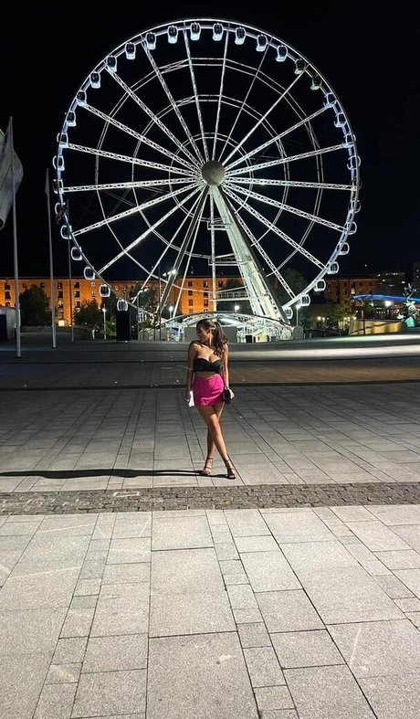 Esme Deacon OnlyFans Bilder