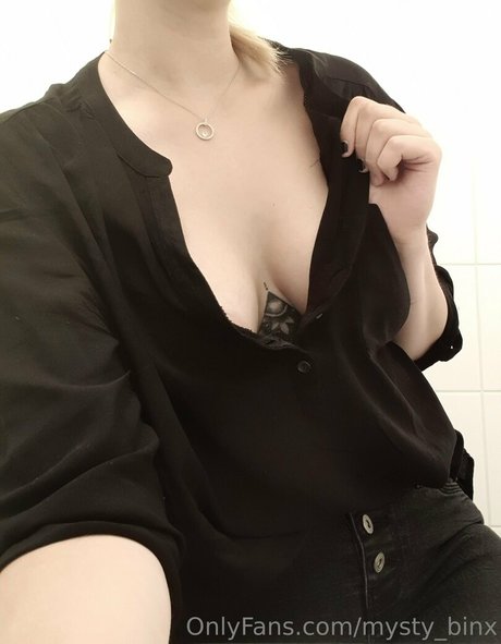 mysty binx Nacktbilder OnlyFans Leaks