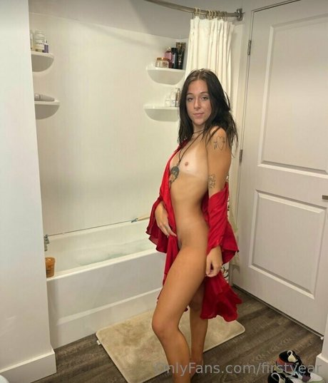 firstyear OnlyFans kostenlos geleakt