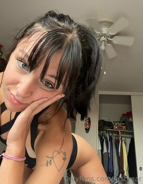 firstyear Nacktbilder OnlyFans geleakt