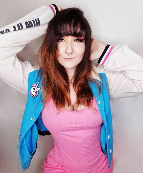 wzuia OnlyFans Nackt