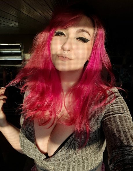 wzuia Nackt auf OnlyFans