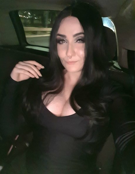 wzuia Nacktbilder von OnlyFans