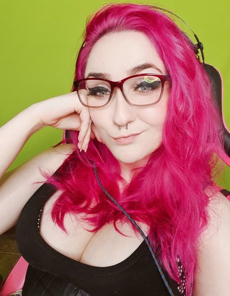 wzuia Leaks von OnlyFans