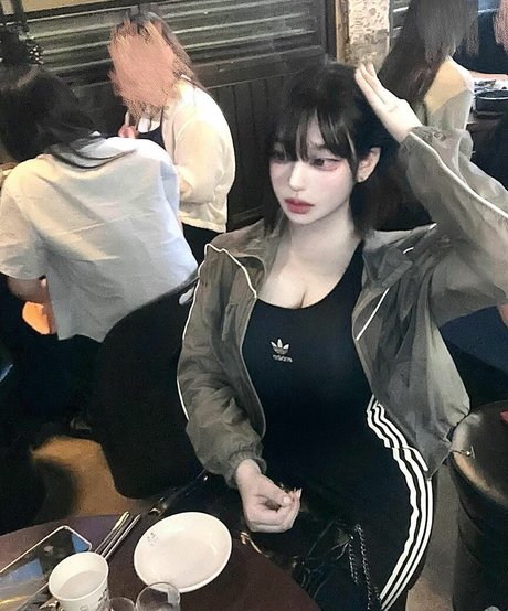 latulip 0 OnlyFans geleakter Pornografie