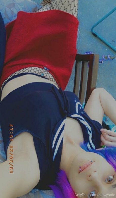 glowyhole OnlyFans Bilder