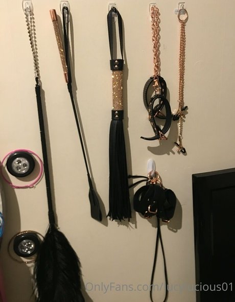 lucylucious01 OnlyFans Nackt Content