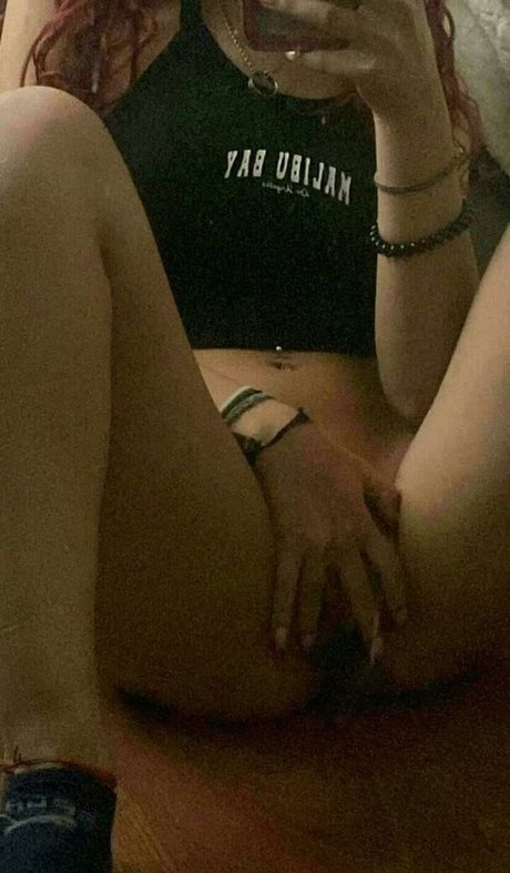 Cutebunnyred Leaks von Nacktbildern auf OnlyFans