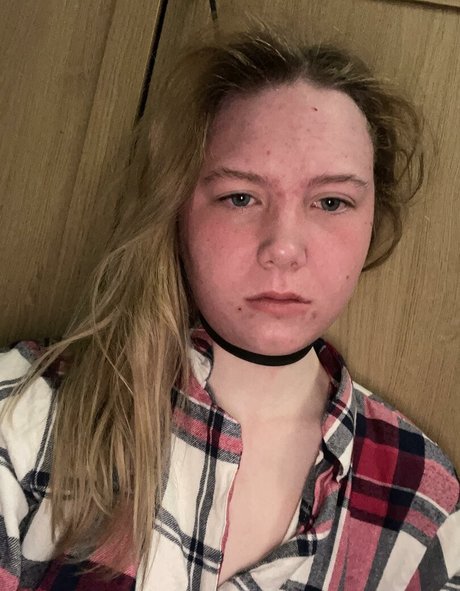 rose lizzy200345 OnlyFans Bilder