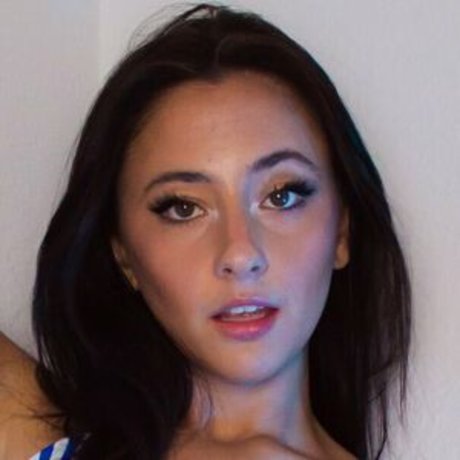 Devinevola Leaked OnlyFans Bilder