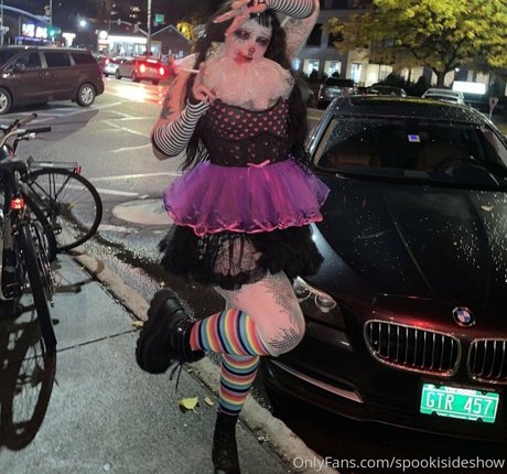 vollbusige teen-onlyfans schön nackt Selfie