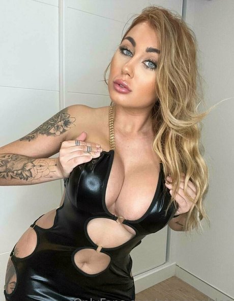 saraayrobles OnlyFans Sextape