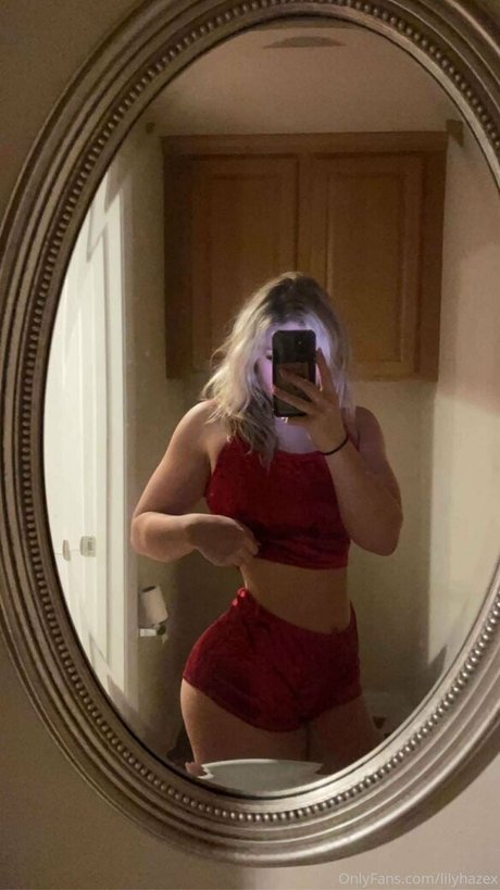lilyhazex OnlyFans-Leak