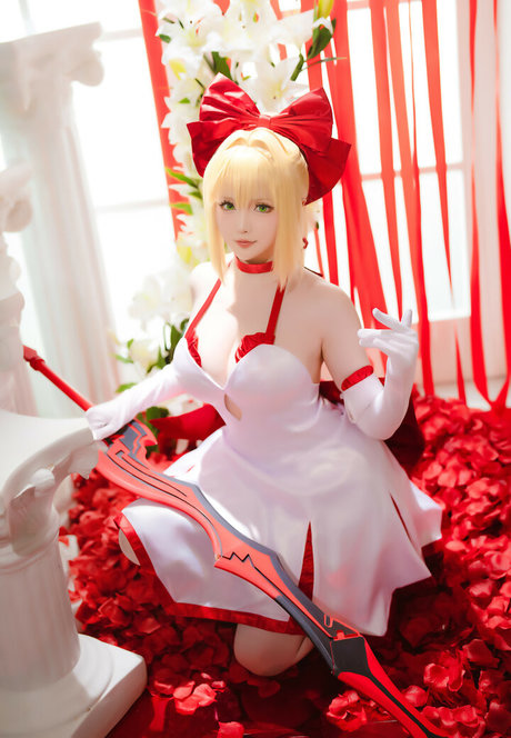 Hoshilily OnlyFans schlank