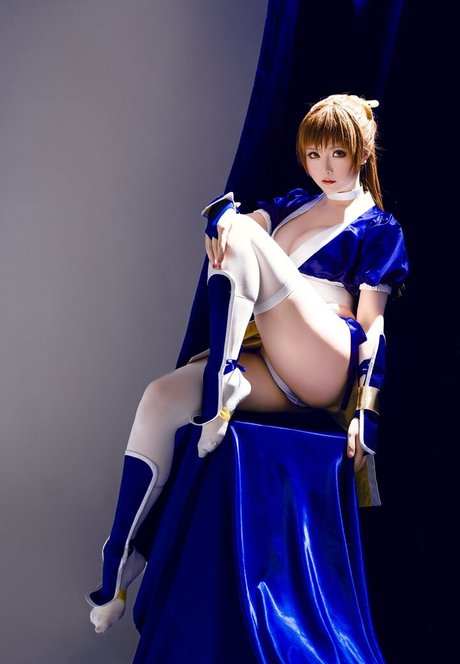 Hoshilily OnlyFans Striptease