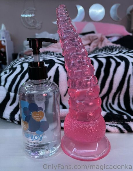 magicadenka Leak von OnlyFans