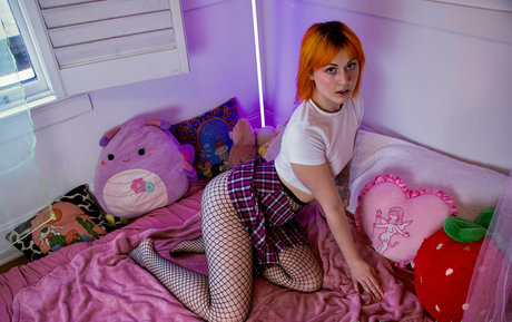 aziebugxfree OnlyFans Model Fotos