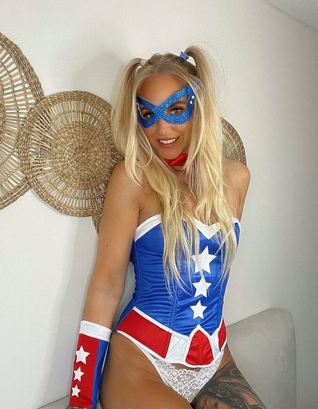 lee hart xx OnlyFans Leak