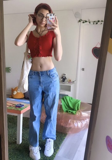 fullofbugss OnlyFans-Fotos