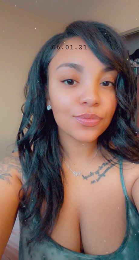 Pre s Nichole OnlyFans kostenlos geleakt