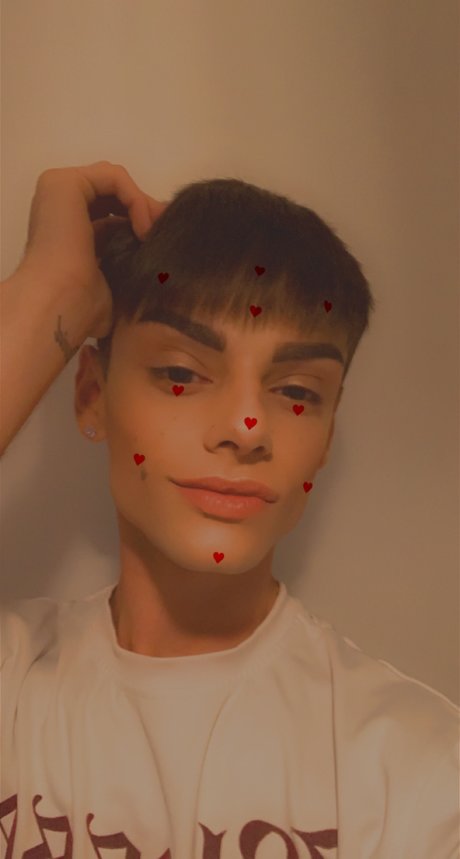 Robyd Nacktpornos auf OnlyFans