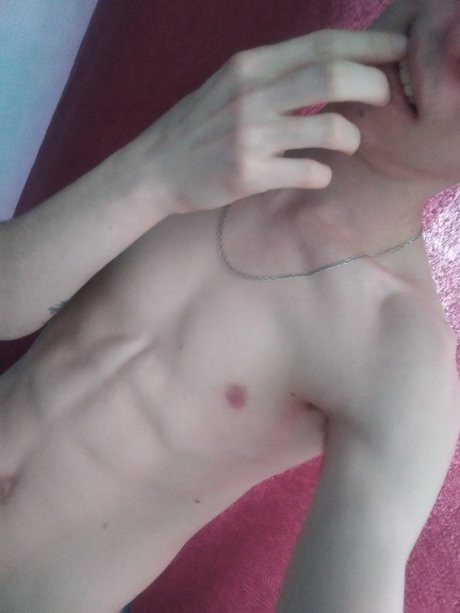 Kris Tallis Nackt auf OnlyFans