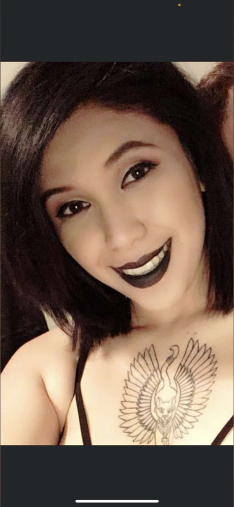 Rainey Foxx OnlyFans schlank