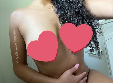 Tiffany K_ OnlyFans Bilder geleakt
