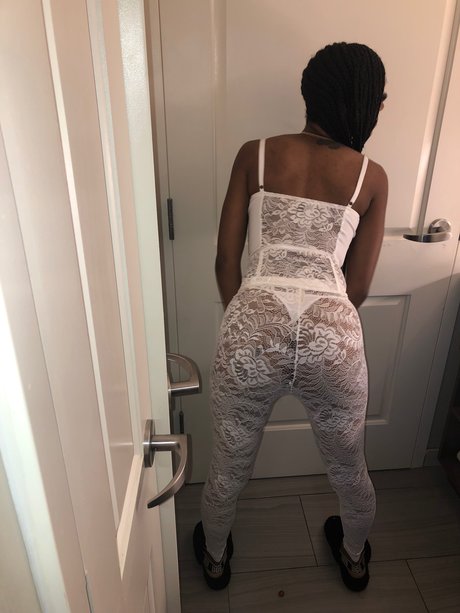 RAW Nacktbilder auf OnlyFans